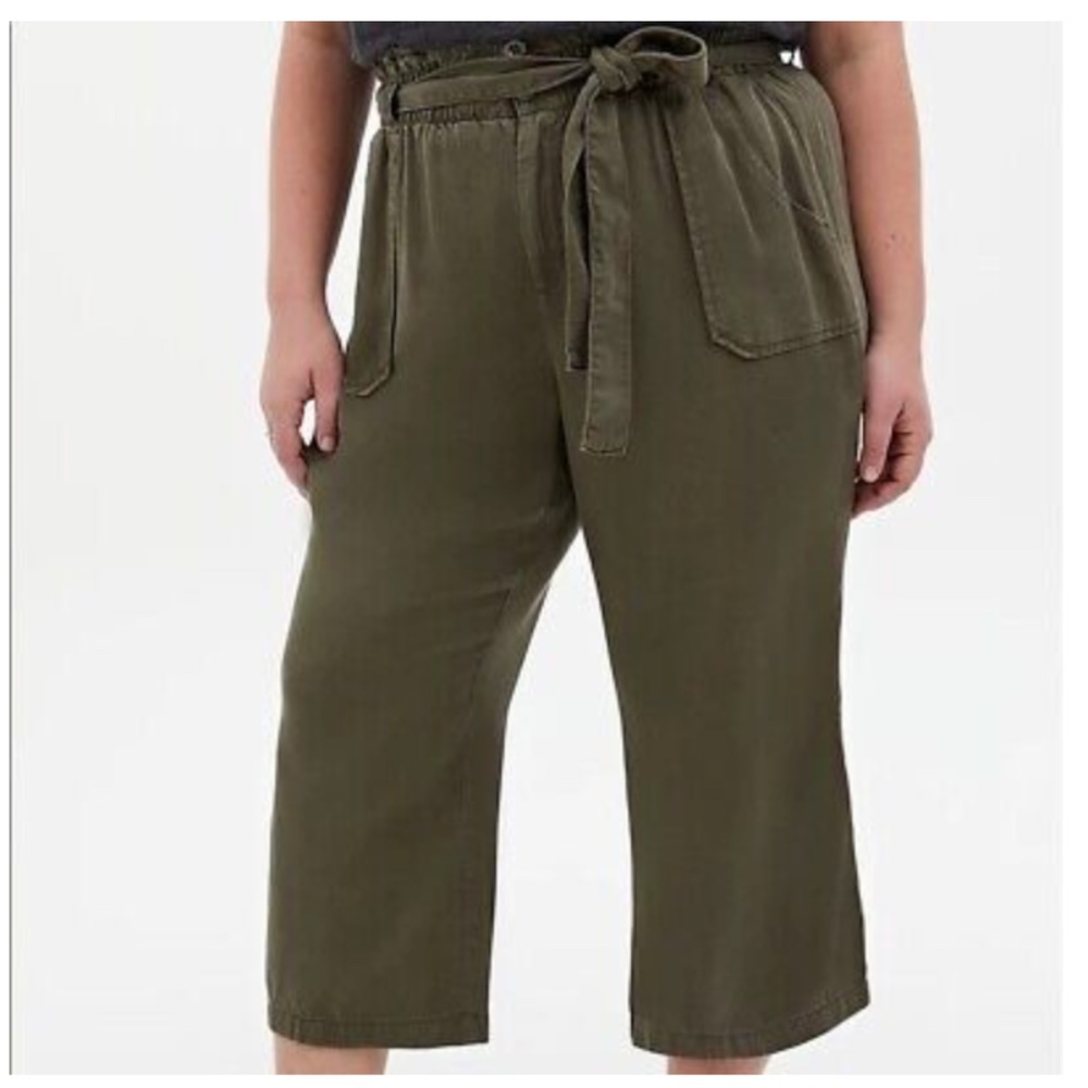 Torrid Olive Green Tie Elastic Waist Utility Cropped Pants
